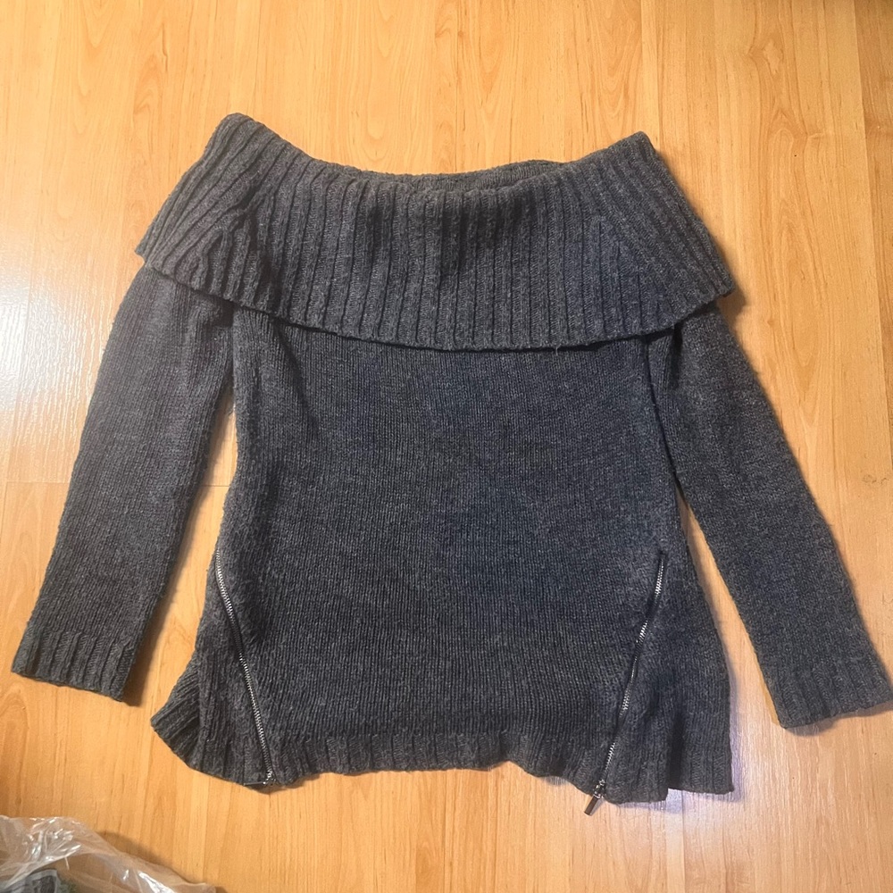 Grey Bebe off shoulder sweater L